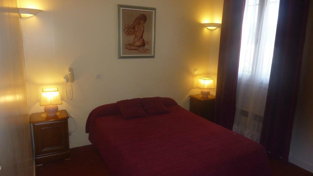 Longo Mai Hotel